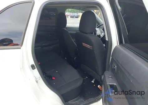 2011 Mitsubishi Outlander Sport Se z USA, uszkodzony, nr VIN JA4AR4AU4BZ000515